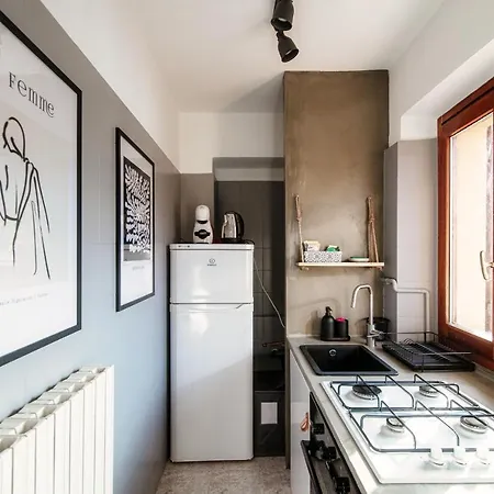 Apartment Piazza Roma By Quokka 360 - Historic Flat In The Centre Of Como