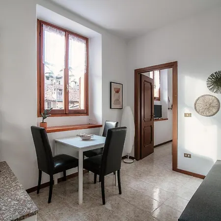 Apartment Piazza Roma By Quokka 360 - Historic Flat In The Centre Of
