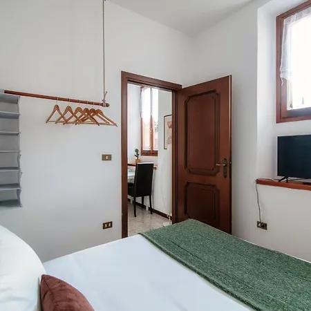 Piazza Roma By Quokka 360 - Historic Flat In The Centre Of Apartment Como